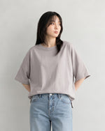 ゆったりドロップショルダー スリットTシャツ