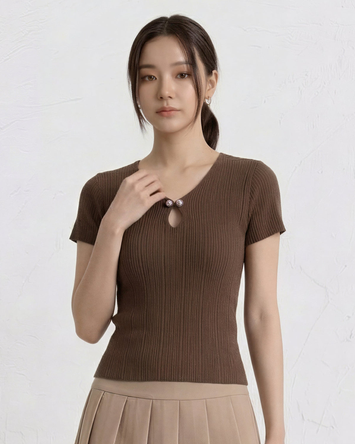 Vネック しずく型カットアウト リブ フィット 半袖ニットTシャツ