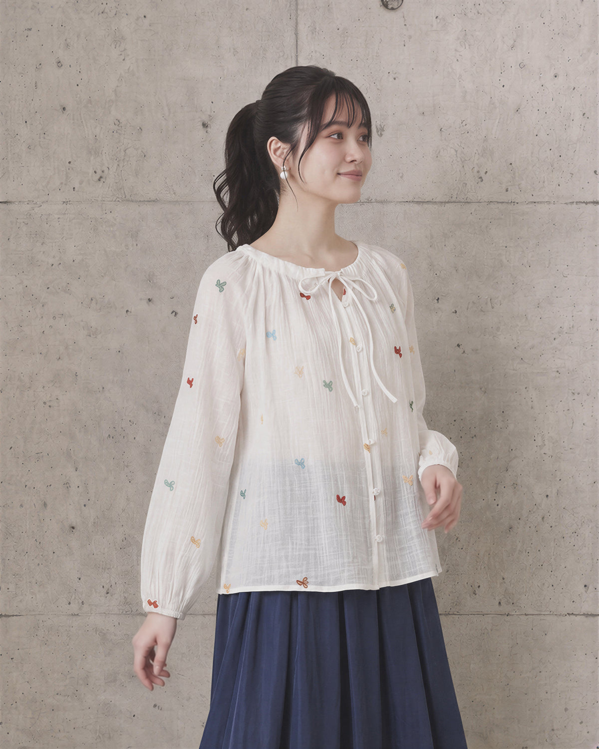 S~XL フリル襟リボン刺繍ブラウス