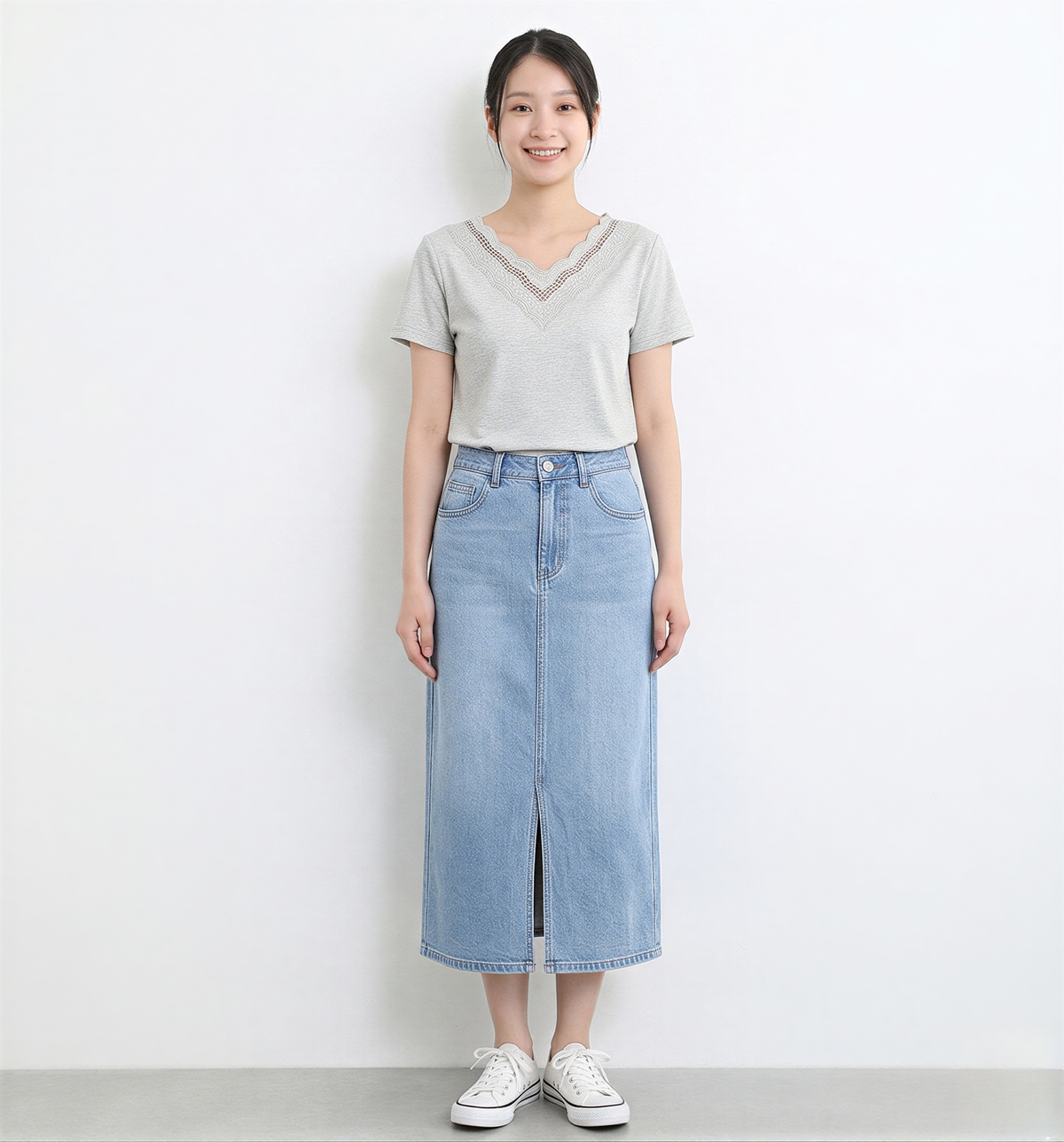 カットワークレースVネック 半袖ストレートTシャツ
