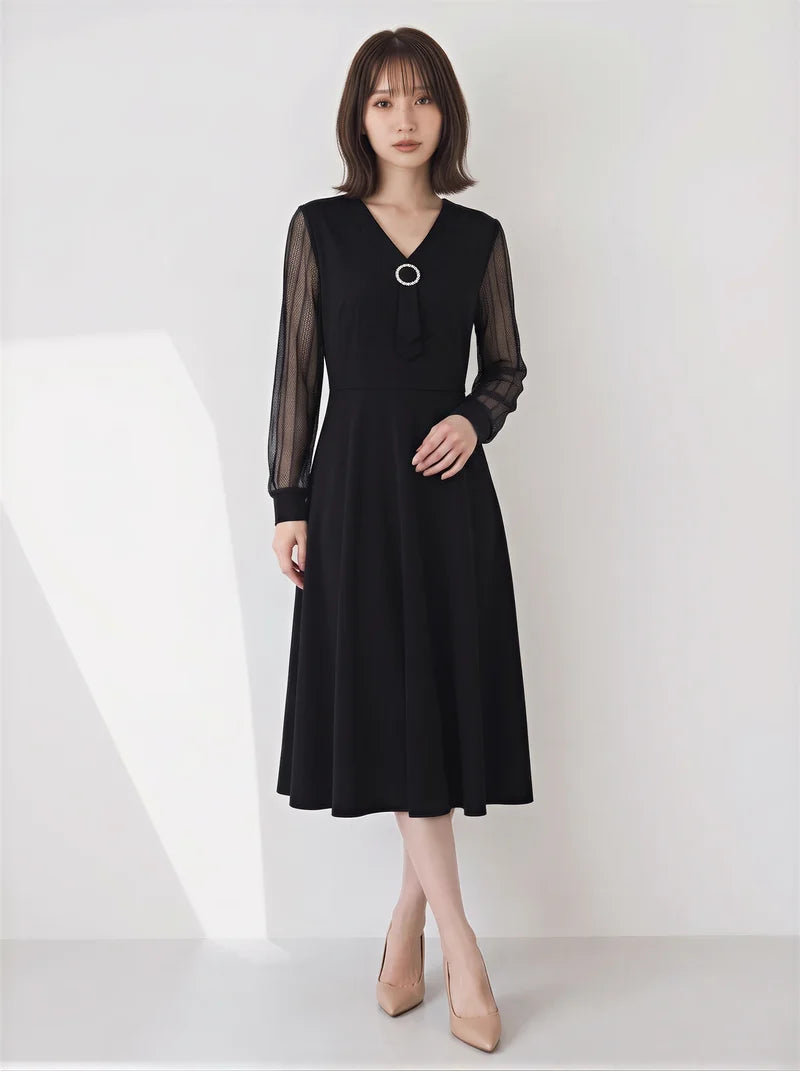 【秋新作】M~5XL Vネック ウエストマーク チュールスリーブ レースワンピース