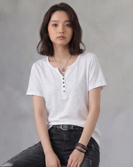 深V前立てボタン付き すっきり細見え 半袖Tシャツ