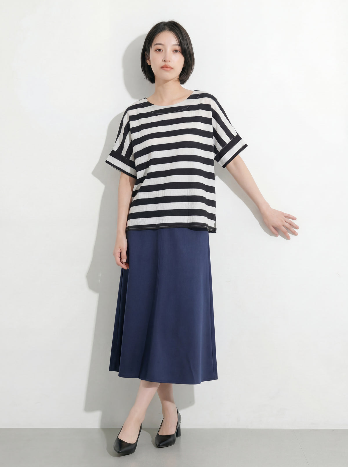 ブラック 太ボーダー ゆったり ドロップショルダーTシャツ