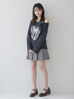 【全2色】M~2XL オフショルダー リボンプリントTシャツ