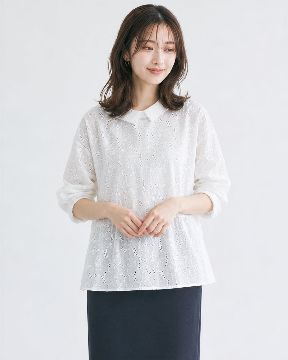 M~2XL ホワイト 透かし柄 襟付き ゆったり長袖シャツ