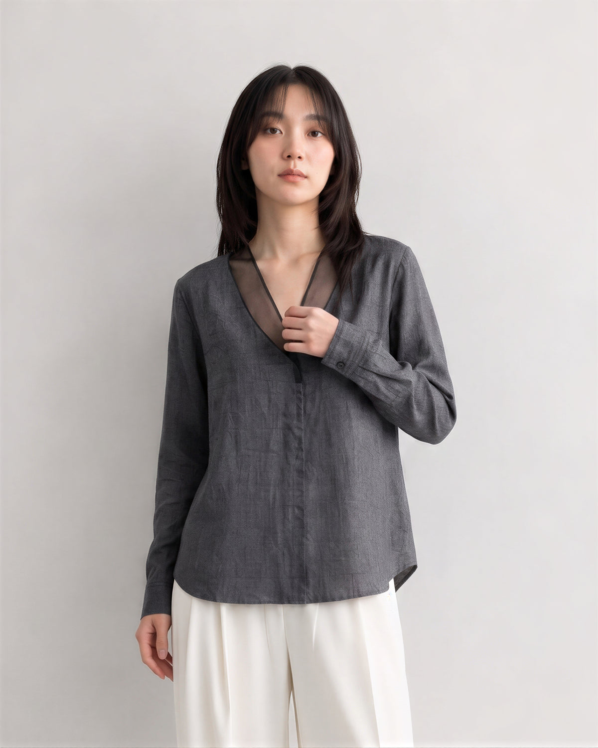 【秋新作】S~XL シアーメッシュ切り替えディープVブラウス