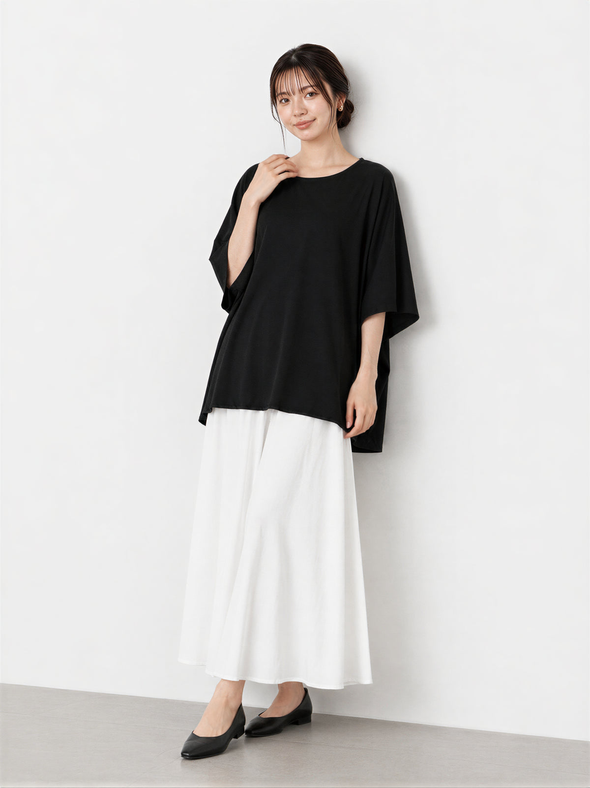 ラウンドネック ルーズ バットスリーブTシャツ