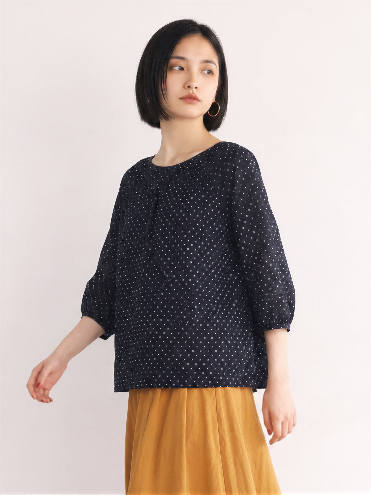 M-2XL ネイビードット ギャザー入り ゆったりブラウスXL