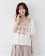 M~2XL Vネック 刺繍パフスリーブTシャツ
