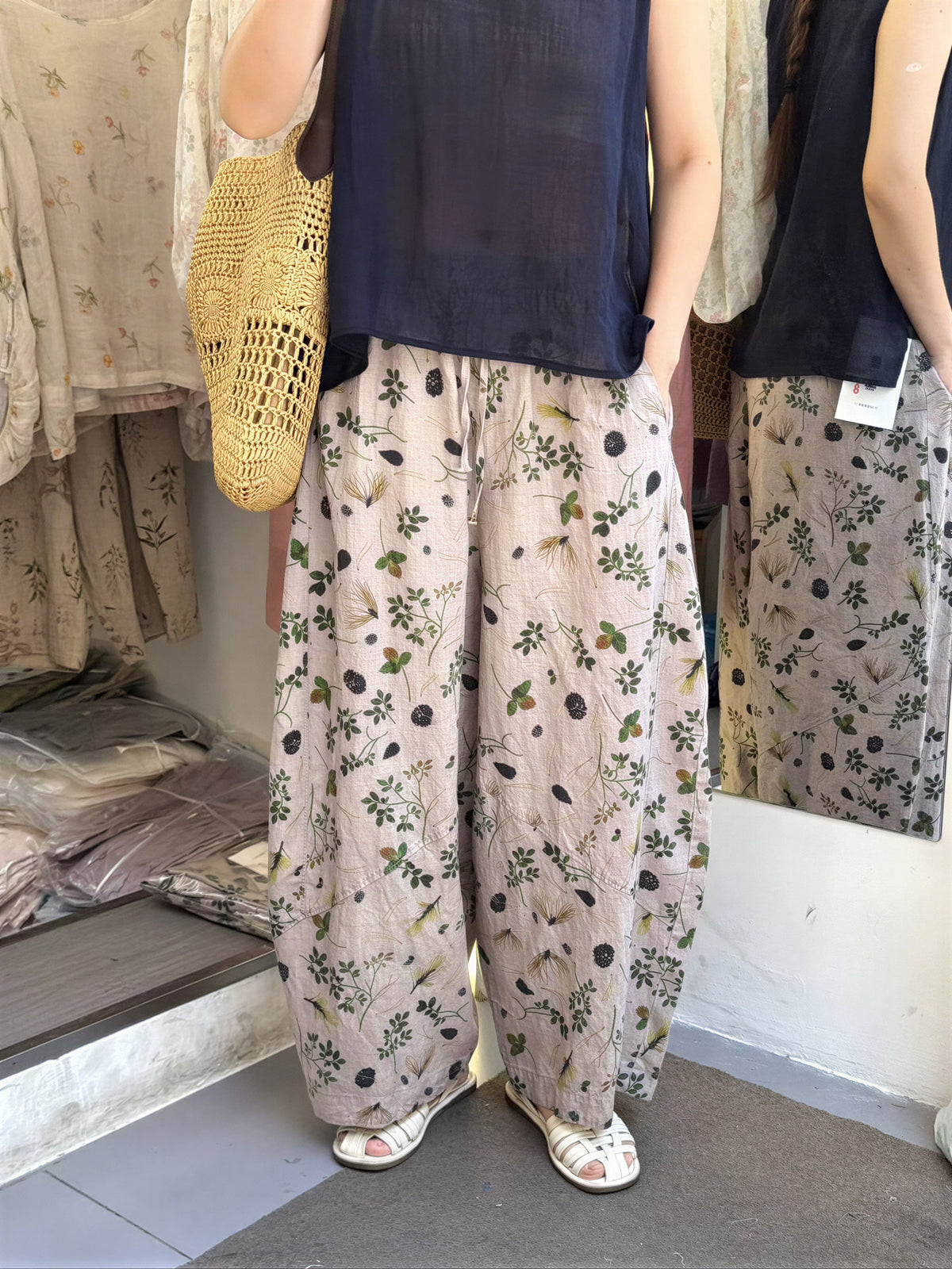 【全2色】M~2XL ボタニカルプリント ゆったりワイドパンツ