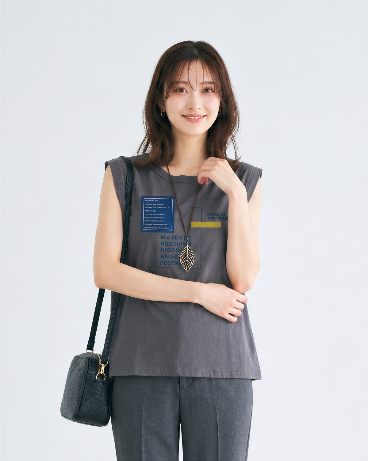 M~5XL ゆったりストレートシルエット プリントノースリーブタンクトップ