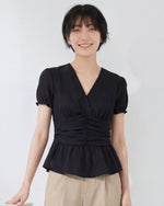 カシュクールVネック ウエストシェイプ タック入り 半袖Tシャツ