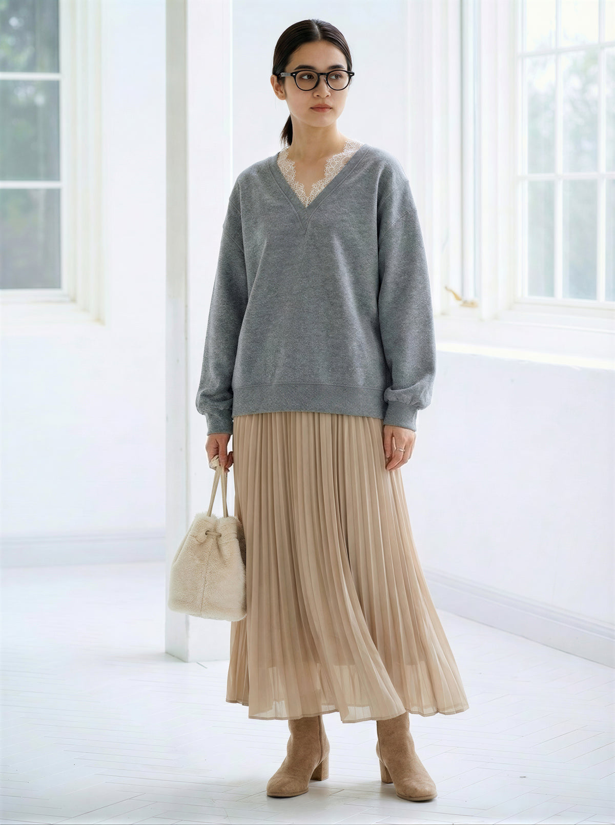 深Vネック ルーズ ドロップショルダースウェット