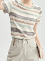 やわらかなグラデーションボーダーのスリムTシャツ
