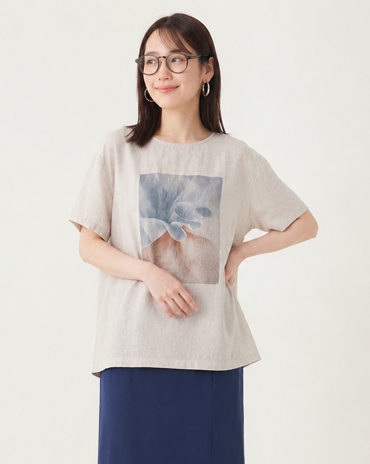 ライトベージュ ゆったりドロップショルダー クルーネック プリント半袖Tシャツ