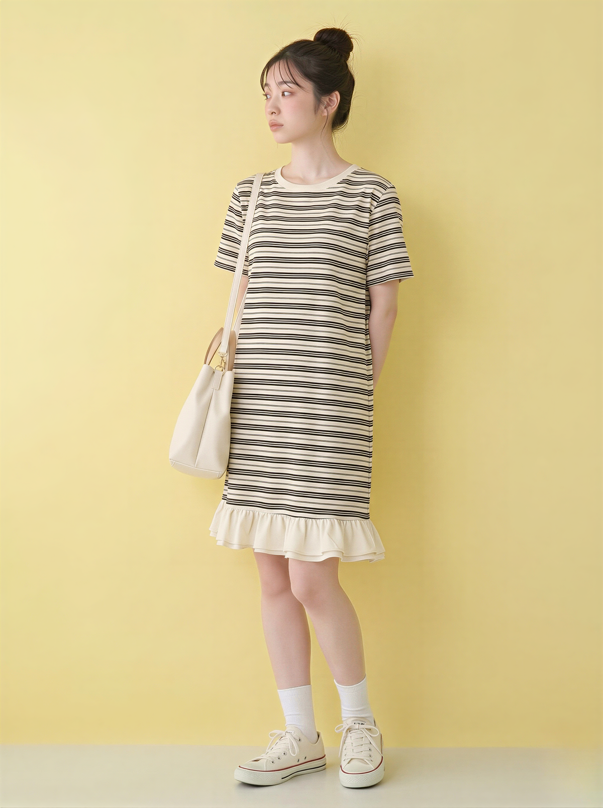 細ボーダー切り替えフリルヘムTシャツワンピース
