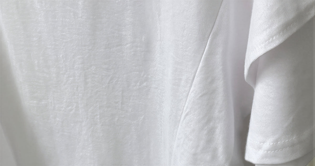 ラウンドネック フリルスリーブ ゆったりTシャツ