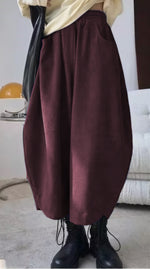 ゆったりカーブシルエット 立体サルエルパンツ
