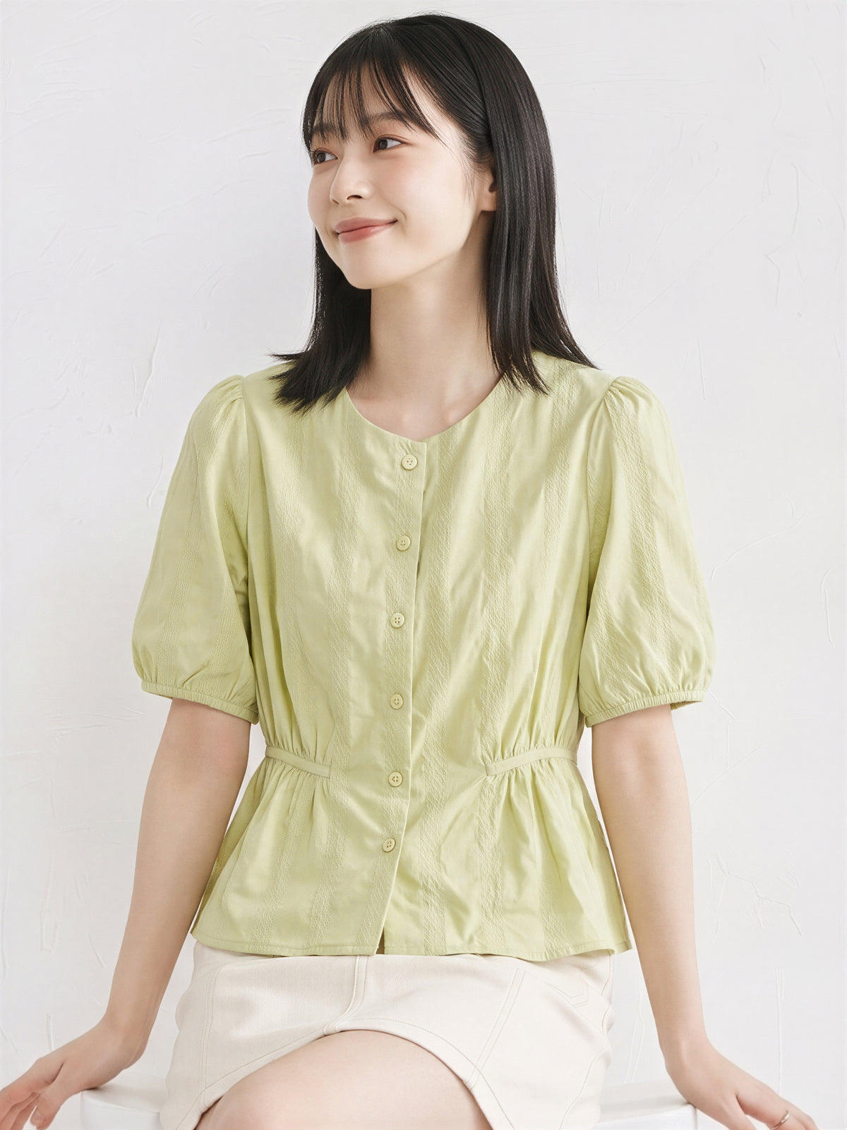 ラウンドネック ウエストシェイプ ジャカードブラウス