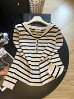 【全2色】S~L ボーダー スリムフィット Vネック ニットTシャツ