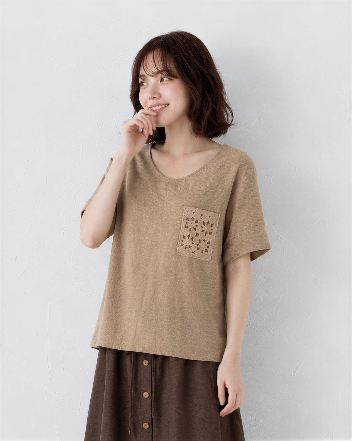 【全2色】ゆったりVネック 透かしポケット 半袖Tシャツ