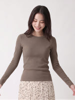 スリムフィット クルーネック長袖Tシャツ