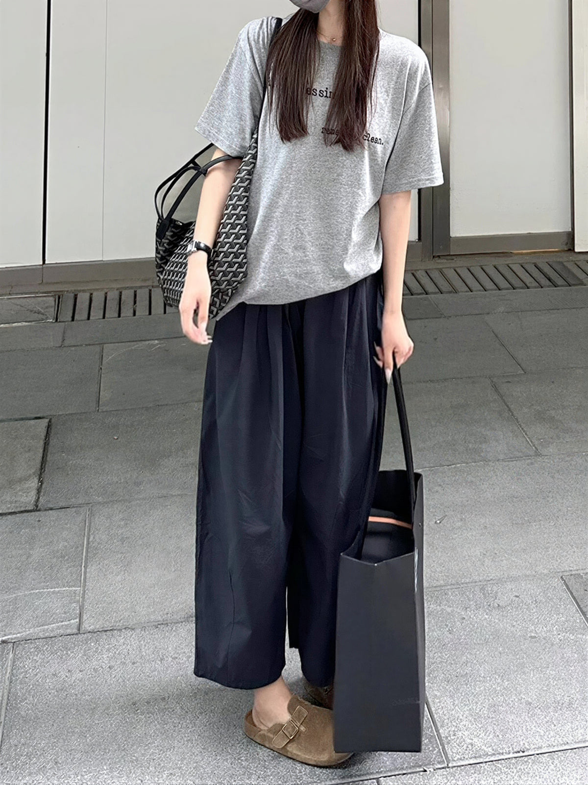 ハイウエストタック入りワイドパンツ
