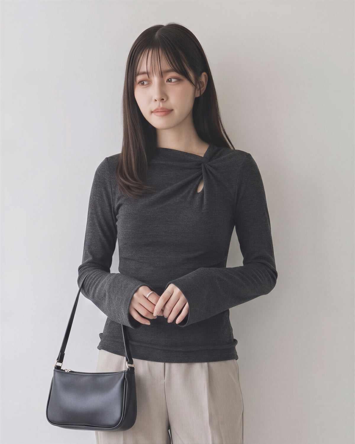 ツイストカットアウト スリムフィット フレアスリーブTシャツ-スモークグレー-M