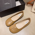 アプリコット色