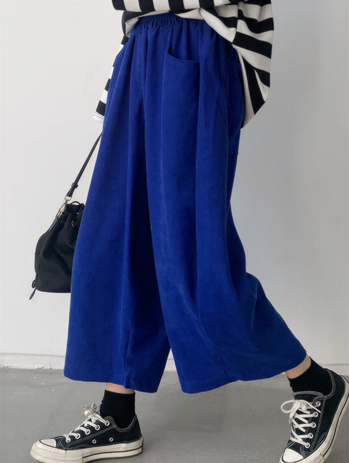 ゆったりカーブシルエット 立体サルエルパンツ