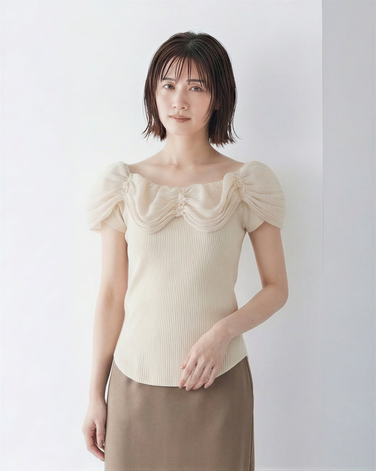 オフショルダー スクエアネック ギャザー パフスリーブ 半袖Tシャツ