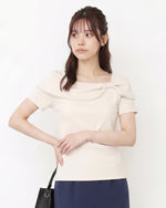 アシンメトリー折り返し襟 パールトリムTシャツ-ベージュ-L