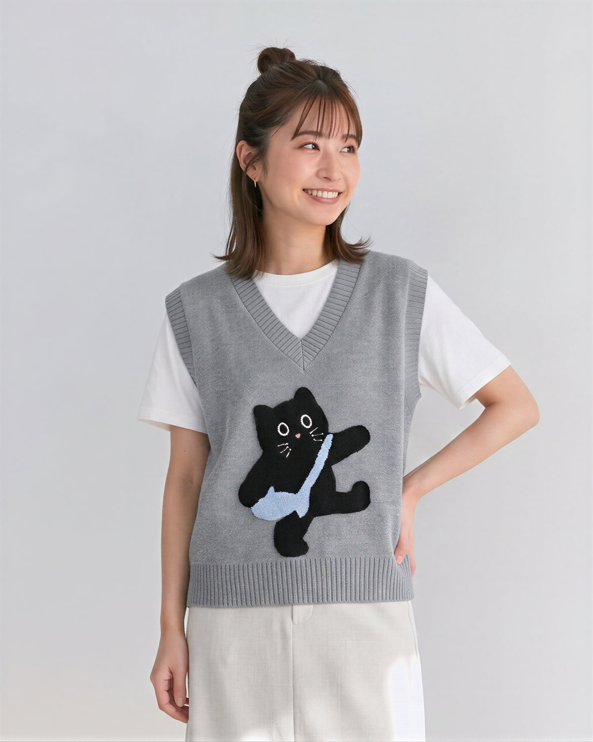 猫ジャカードVネックゆったりニットベスト