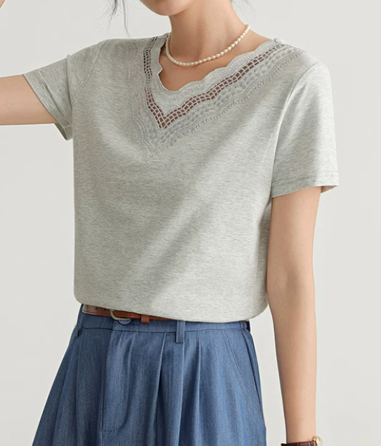 カットワークレースVネック 半袖ストレートTシャツ