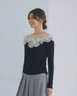 チュール切替 フラワー刺繍 オフショル風ボートネック スリムフィット 長袖Tシャツ