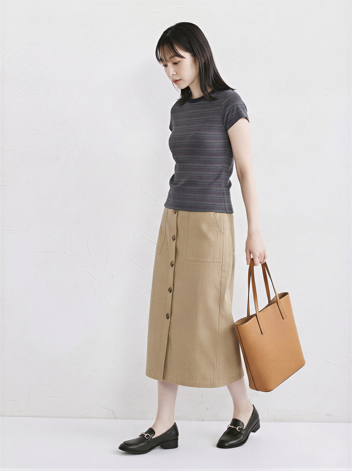 ラインをきれいに見せる 配色クルーネックTシャツ