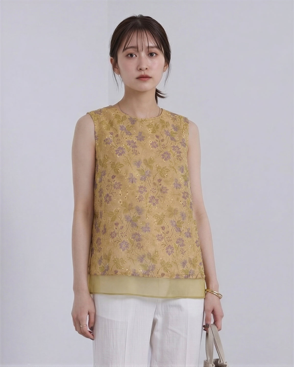 スタンドカラー Aラインシルエット 花柄プリント ノースリーブベスト