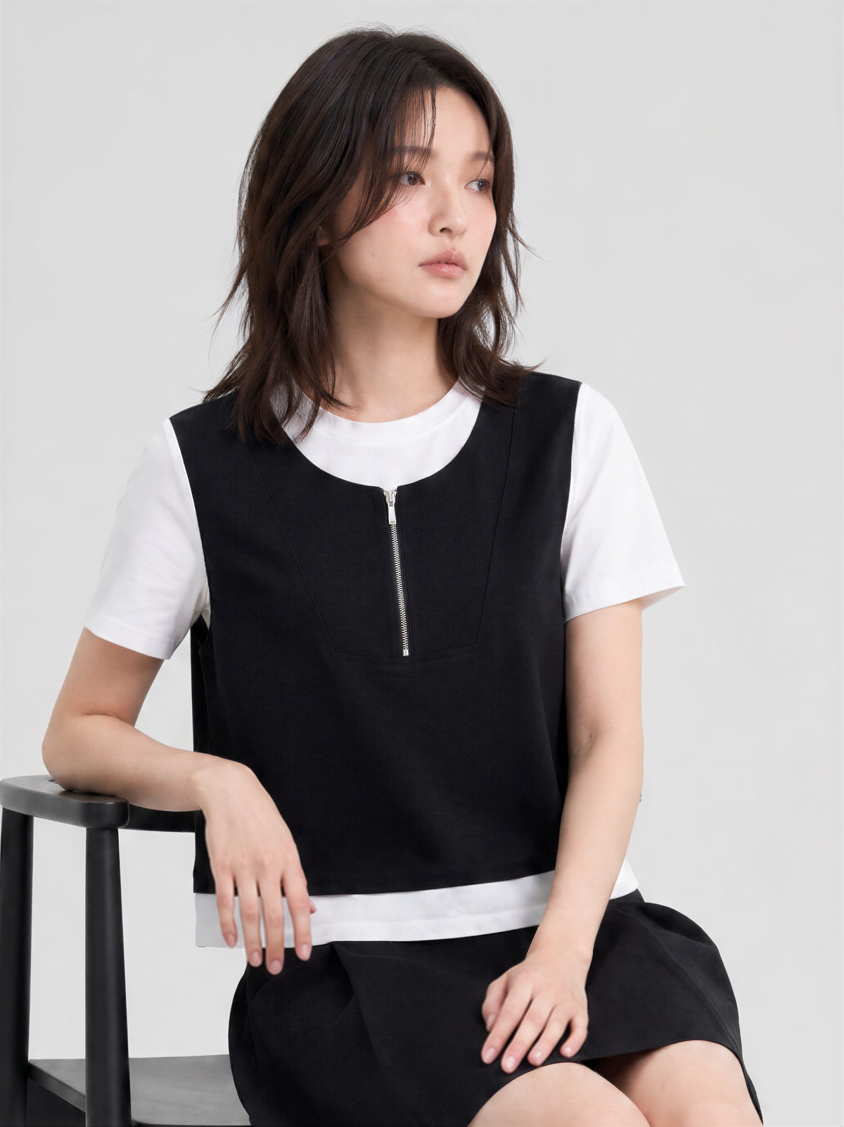 配色切り替えファスナー付きフェイクレイヤード半袖Tシャツ