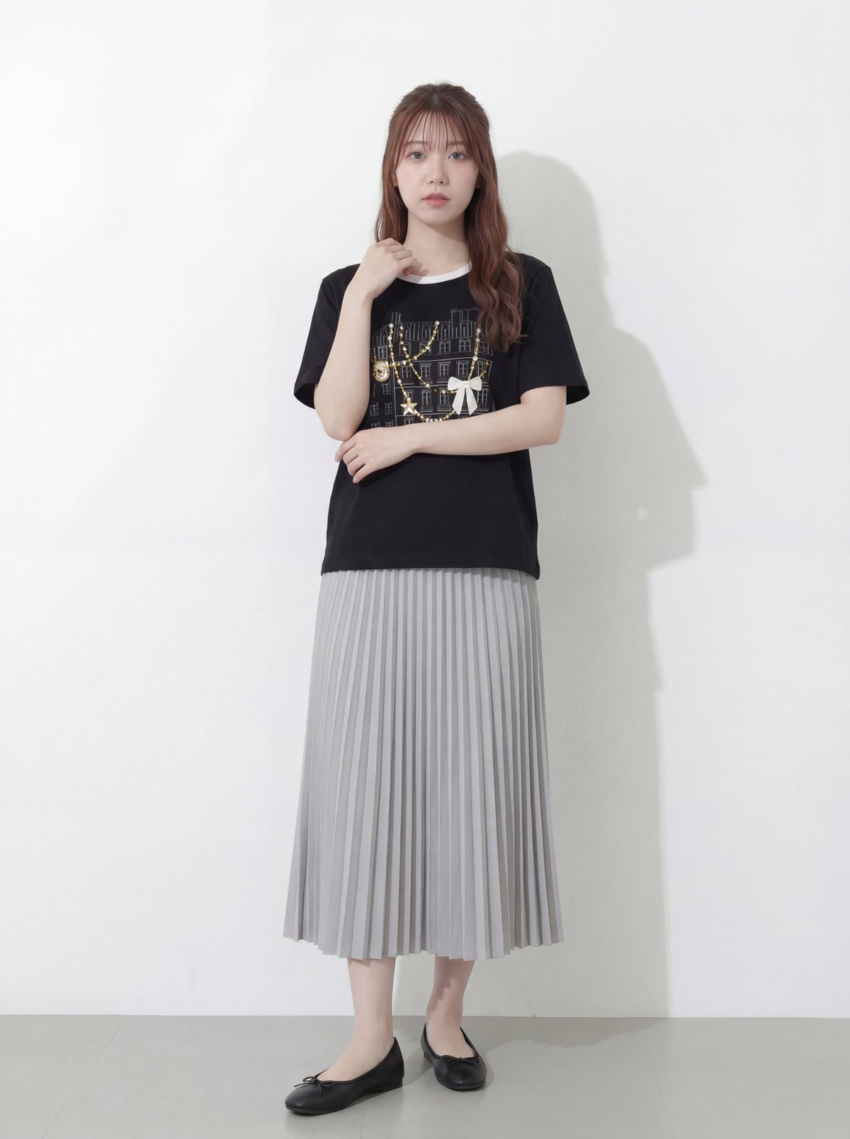 配色パイピングのクルーネック 立体柄Tシャツ