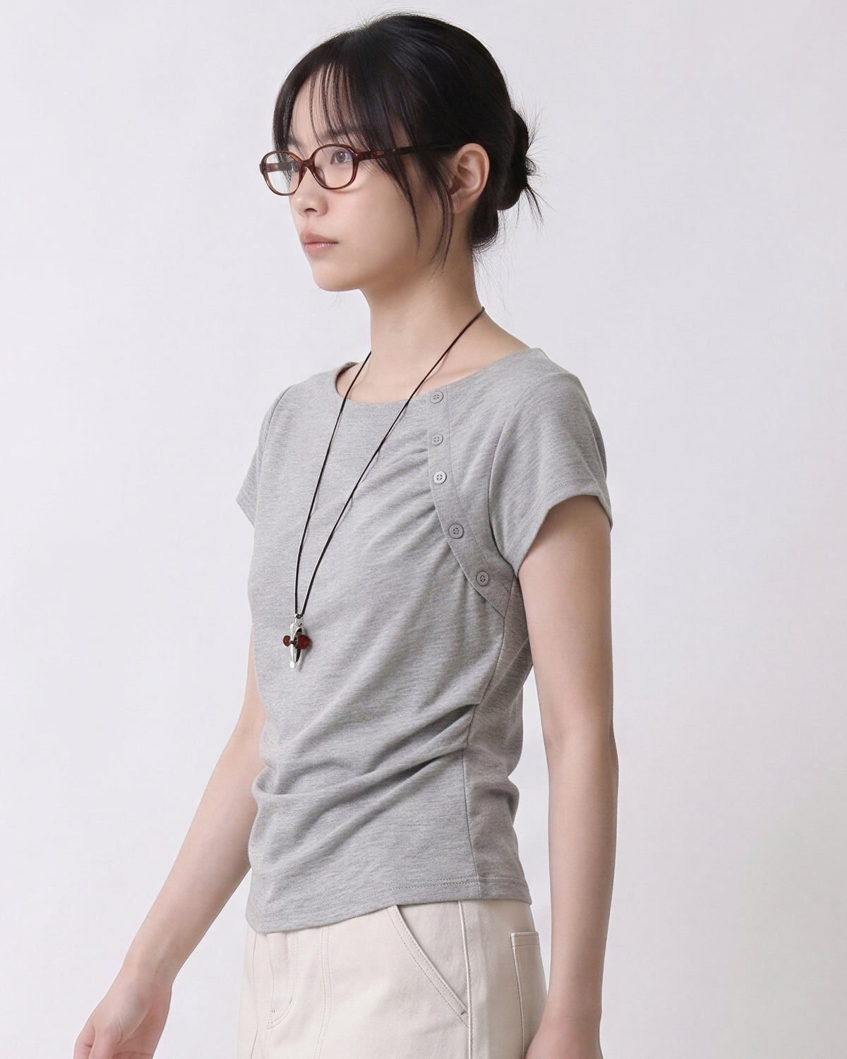 アシンメトリーネック ギャザー ボタン切替Tシャツ