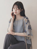 刺繍レース切り替えフレアスリーブブラウス