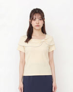 アシンメトリー折り返し襟 パールトリムTシャツ