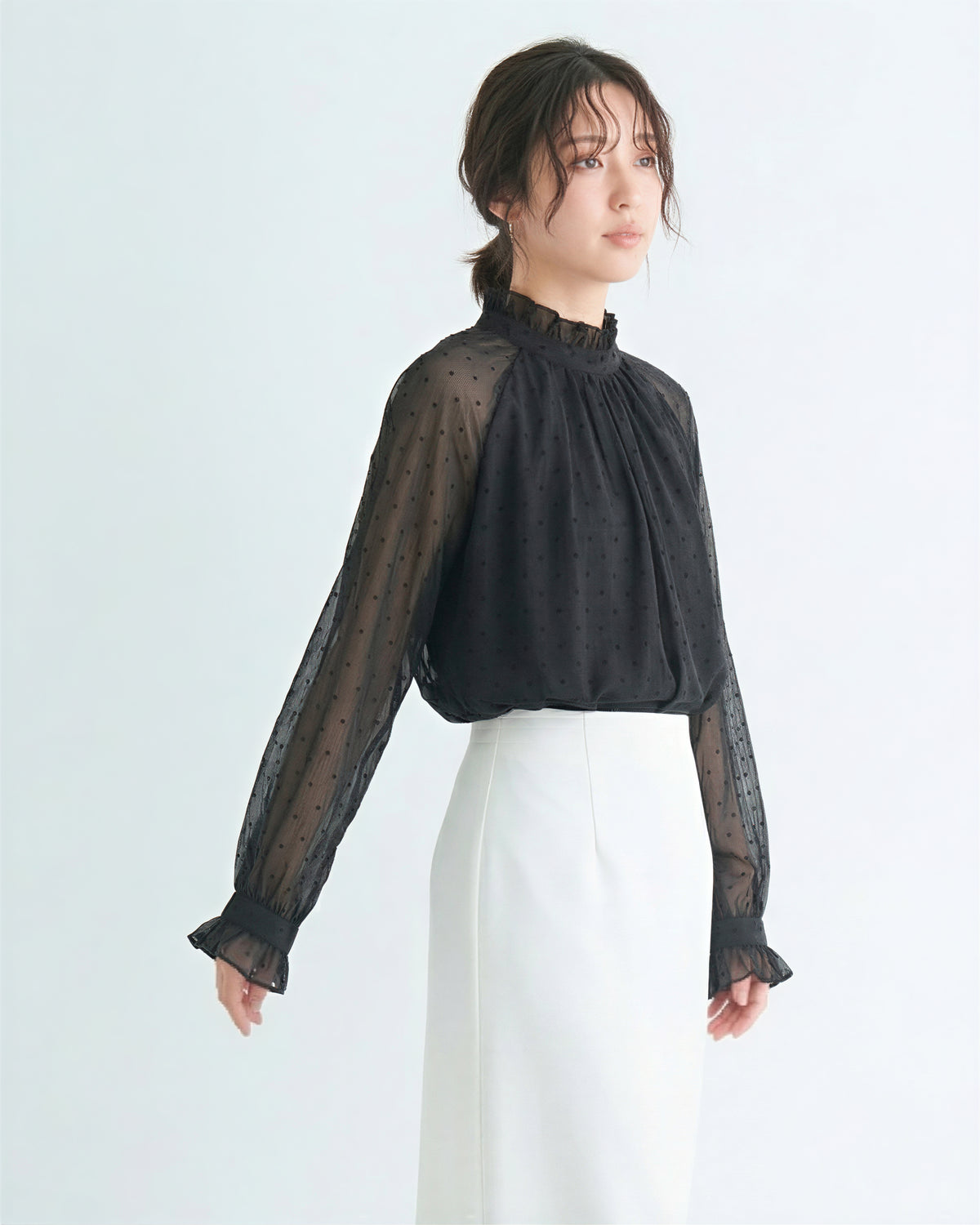 ドット柄シアー切替 スタンドカラー フリルブラウス