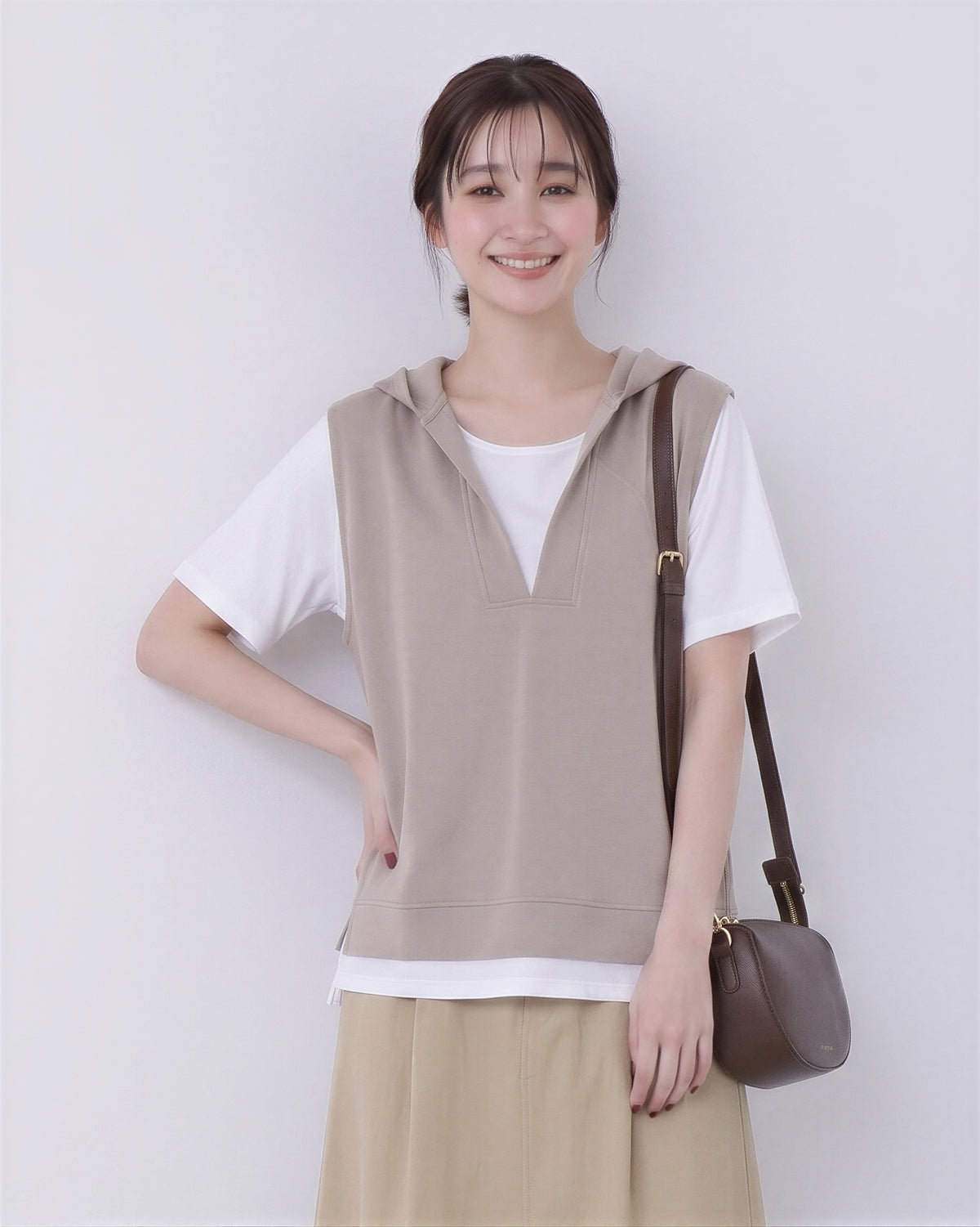 M~3XL フード付きVネック スリット入りフェイクレイヤードTシャツ