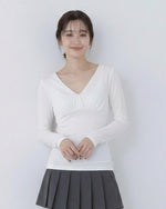 深Vネック ギャザー入り ハイウエスト見え すっきりフィット 長袖Tシャツ