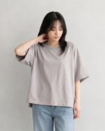 ゆったりドロップショルダー スリットTシャツ