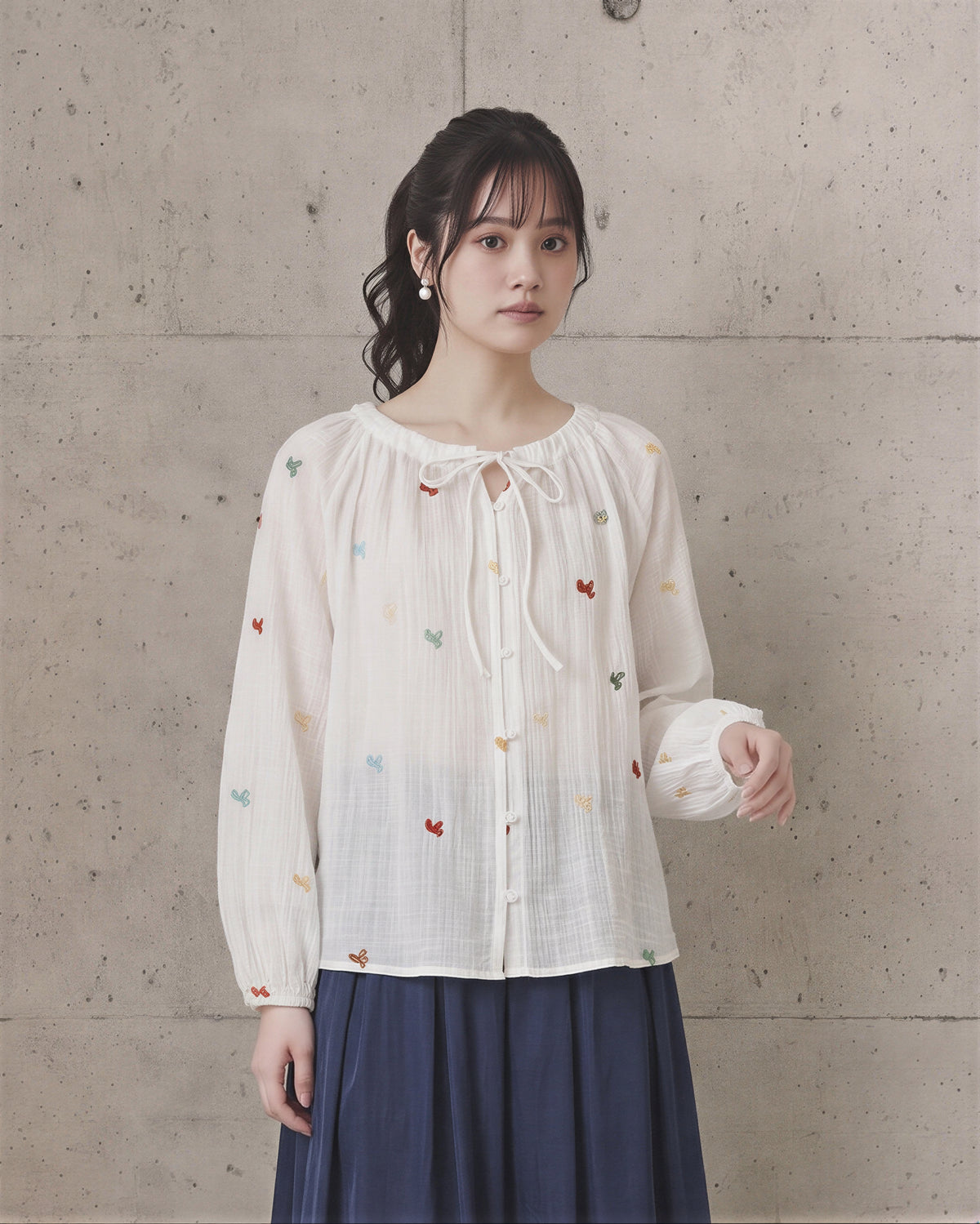 S~XL フリル襟リボン刺繍ブラウス