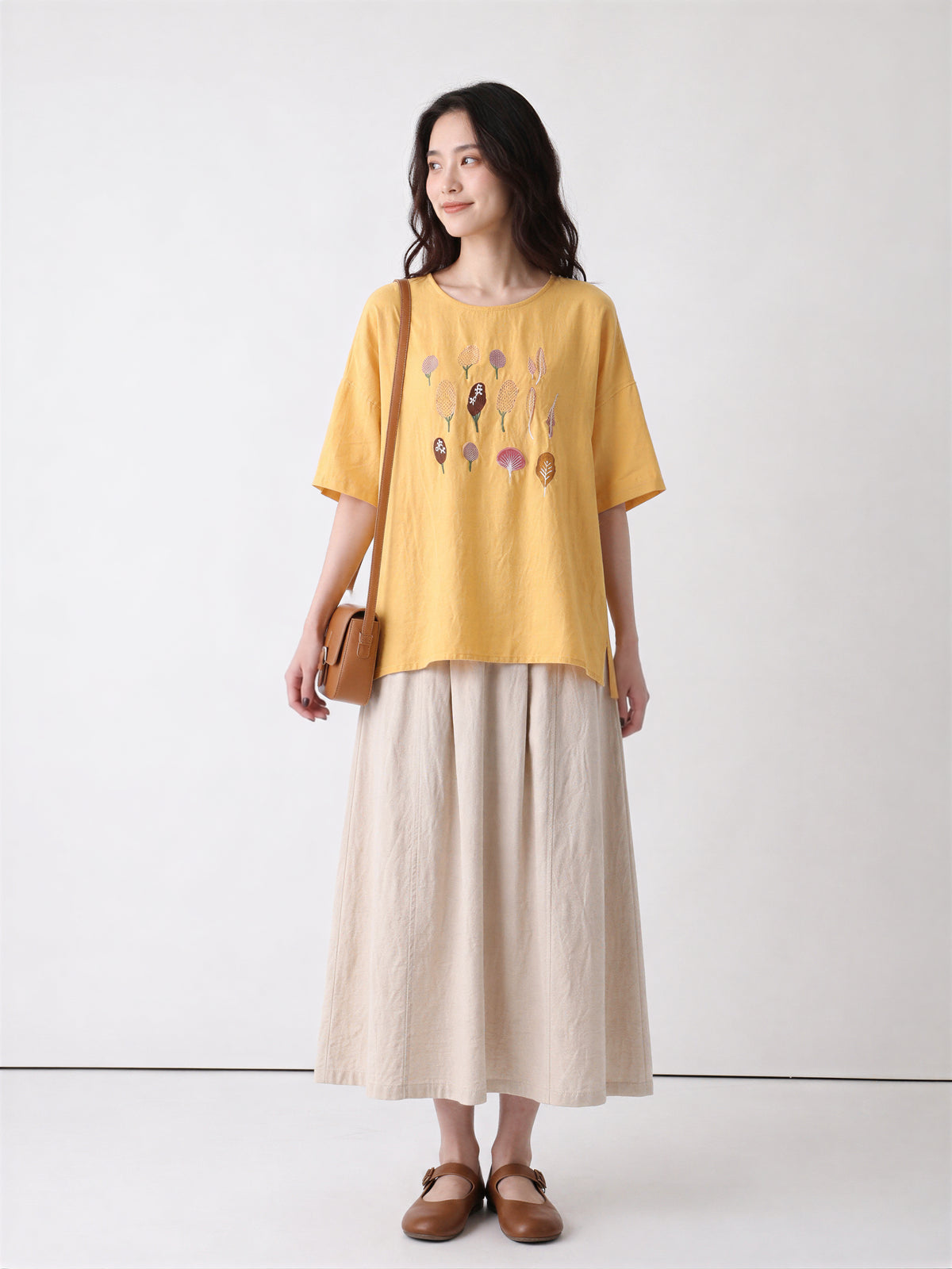 【全3色】M~2XL 刺繍デザイン ゆったり クルーネックTシャツ