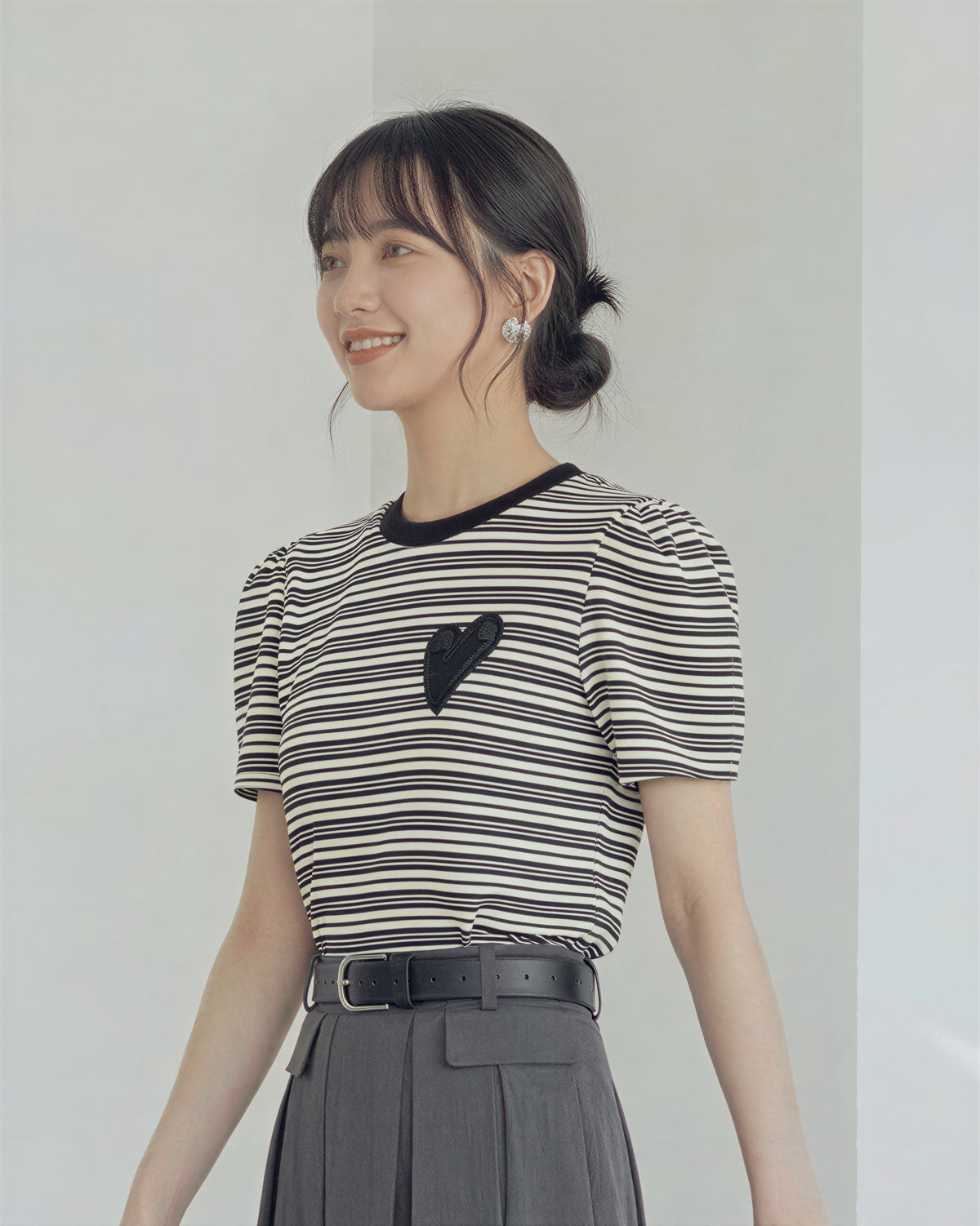黒×白 細ボーダー ハートワッペン パフスリーブ 半袖Tシャツ