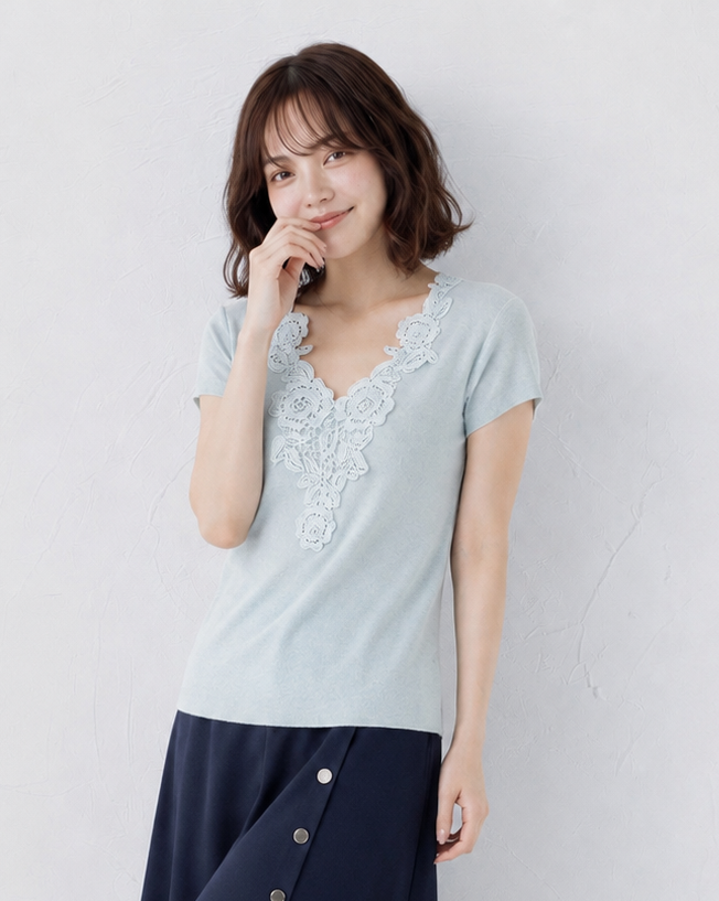 レースVネック スリムフィット 半袖Tシャツ